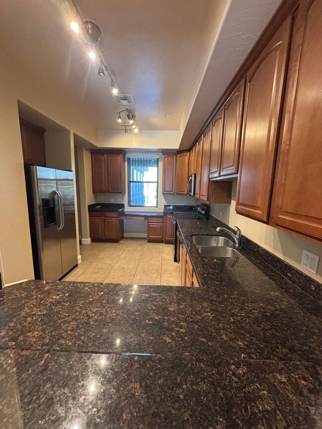 Hillmar Townhomes