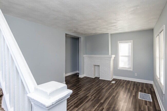 Photo - 2-Bedroom Home with Flexible Bonus Room Near Downtown Columbus