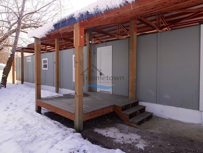 Photo - Beautiful & Clean 2 Bed 1 Bath Manufacture...