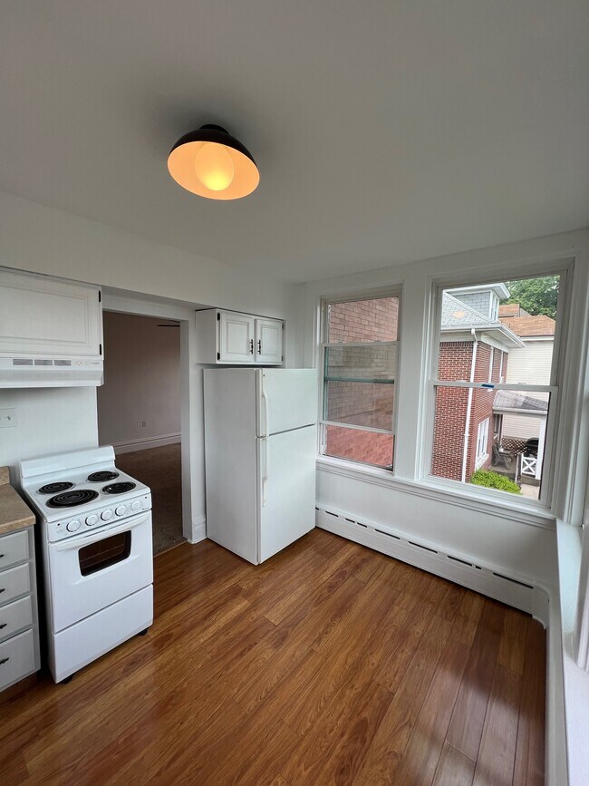 Photo - 1210 Peermont Ave Unit #2