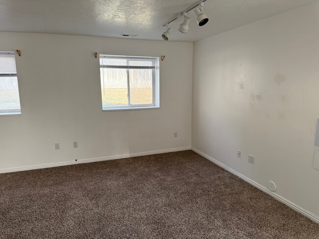 Photo - 2330 N 380 W St