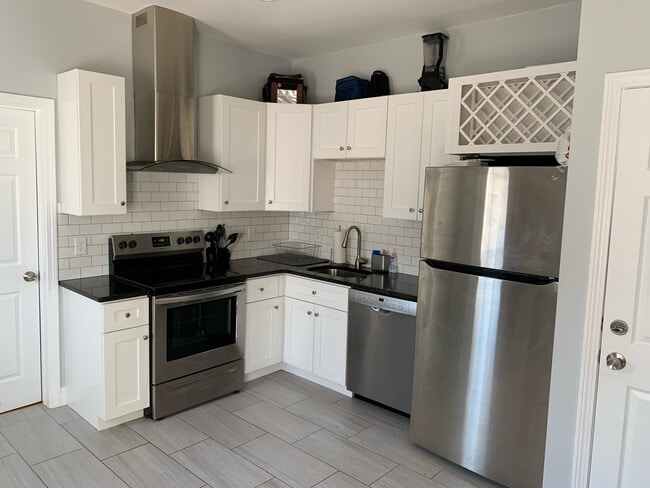 Photo - 153 Chestnut St