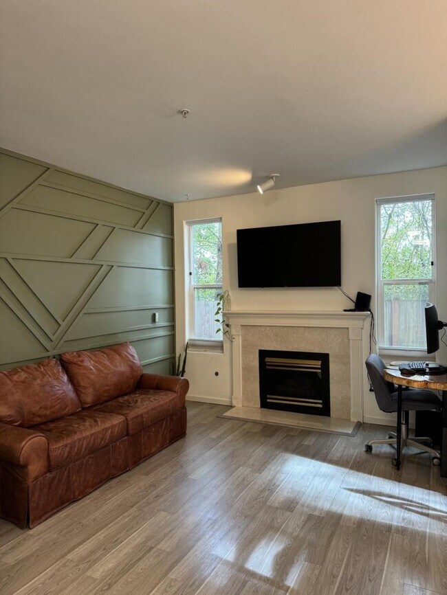 Photo - 1 bedroom in Edmonds WA 98026 Unidad A5