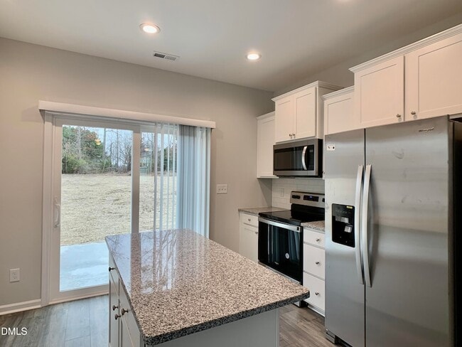 Photo - 130 Henhouse Ct