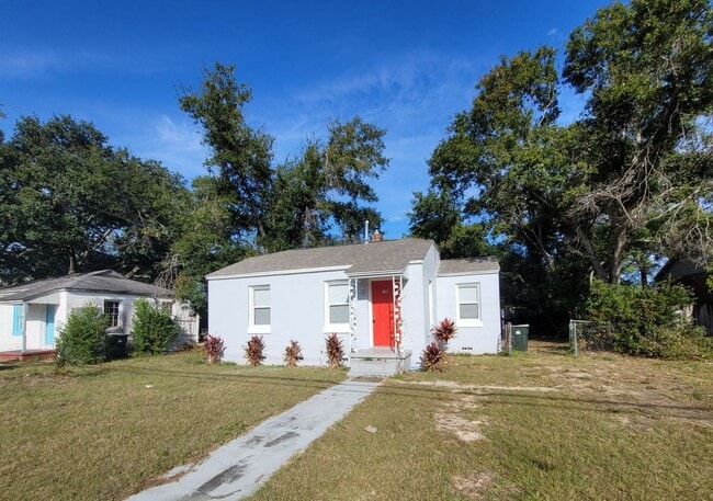 Photo - 1408 Dexter Ave