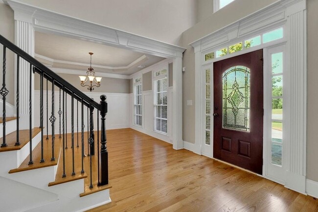 Photo - 1225 Mcminn Way