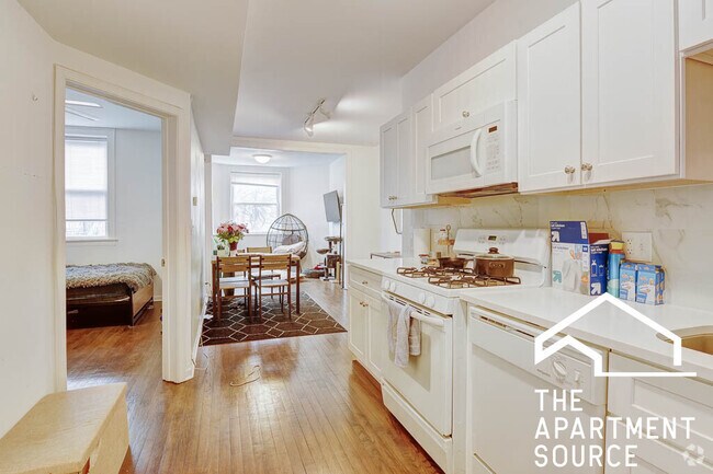 Building Photo - 2720 W Logan Blvd Unit GDN Rental