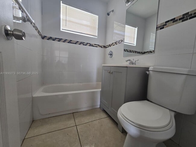 Photo - 609 NW 7th Ave Unidad 12