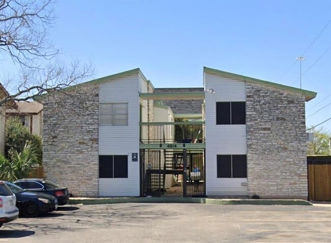 Building Photo - 4314 Gillis St Unit 108