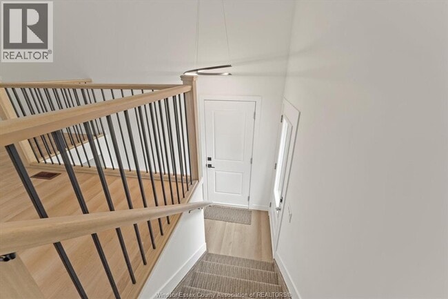 Photo - 2463 Front Rd