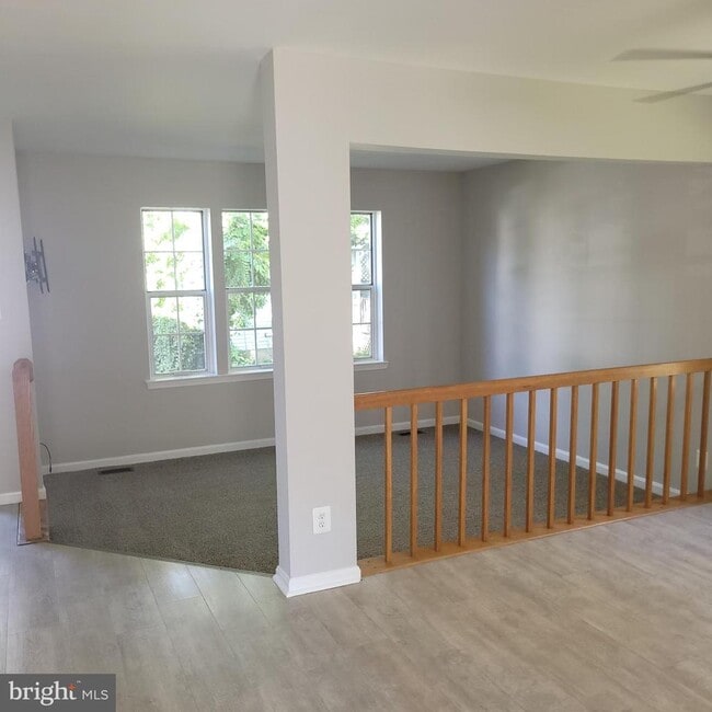 Photo - 733 Orley Pl