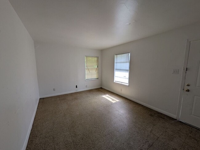 Photo - 980-982 Oakland Street Unit 980 Oakland St-RTS 06/09/26