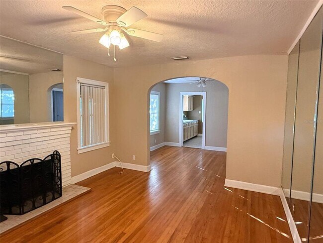 Photo - 1908 20th Ave N