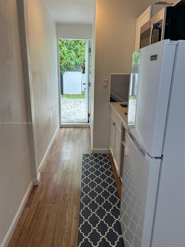 Building Photo - 1321 NE 41st Dr Unit A Rental