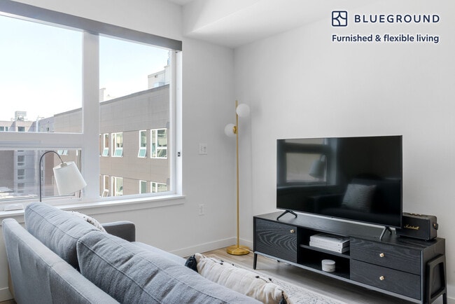 Photo - 1530 Belmont Ave Unidad SI FL7-ID974A