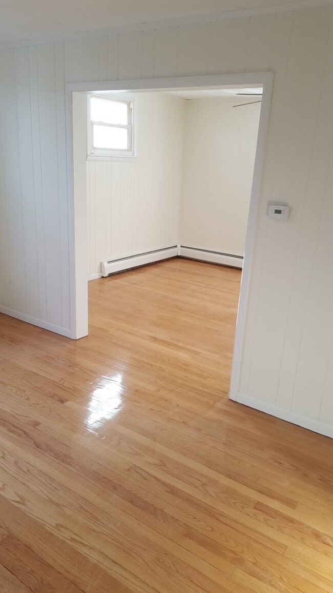 Photo - 12 Coventry Ave