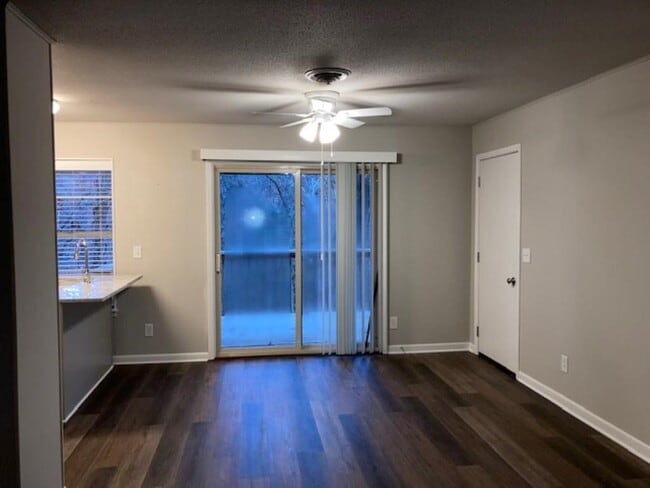 Photo - 28 Hatcher Dr