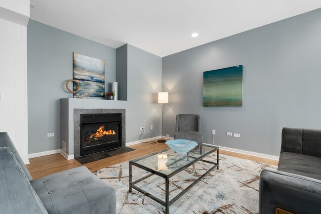Photo - 1808 S Michigan Ave Unit 12
