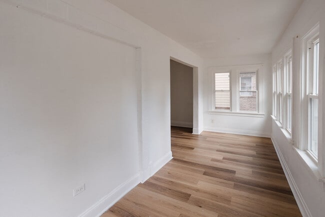 Photo - 714 Helmholz Ave