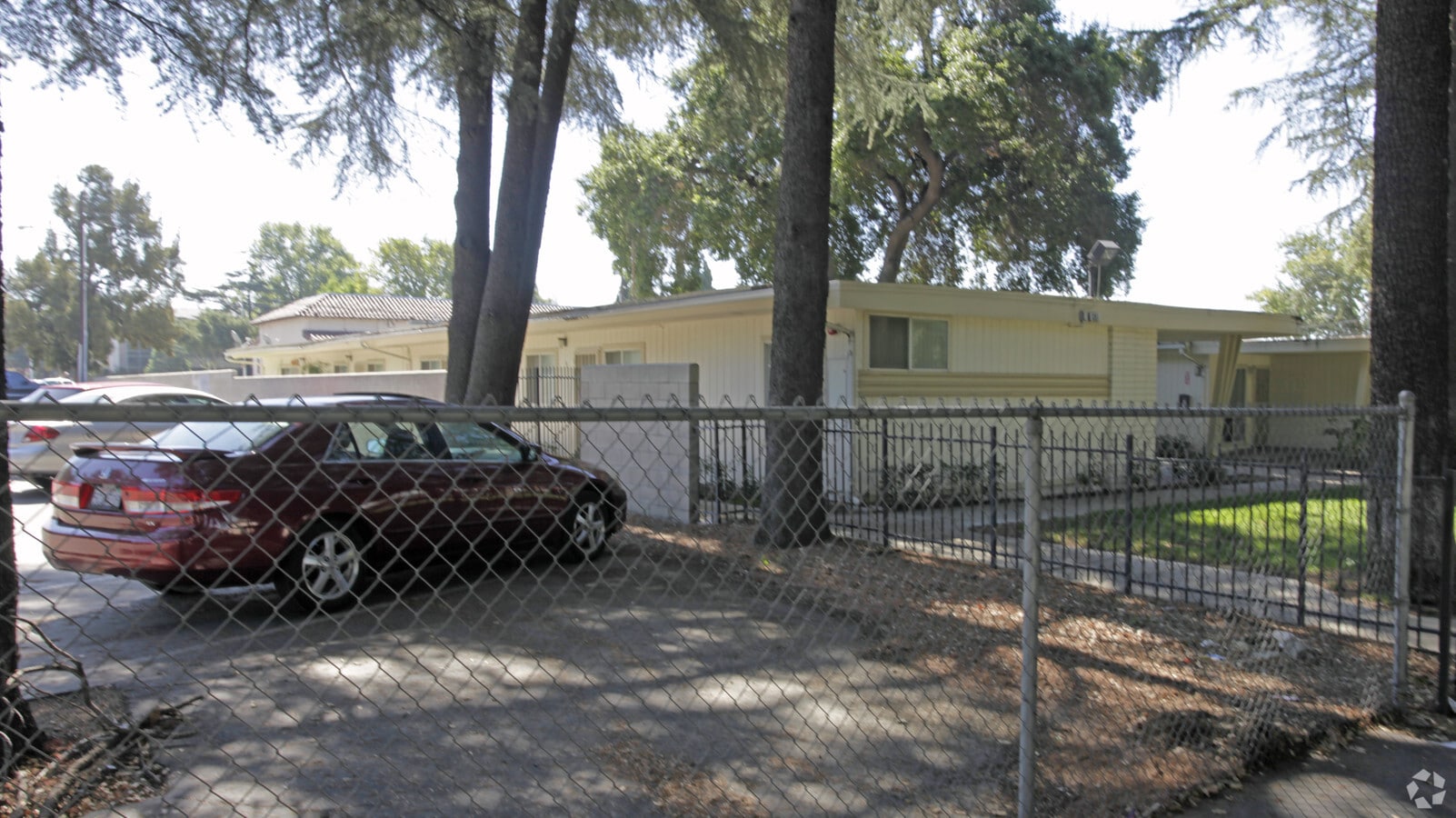 Photo - The Drake Apartments