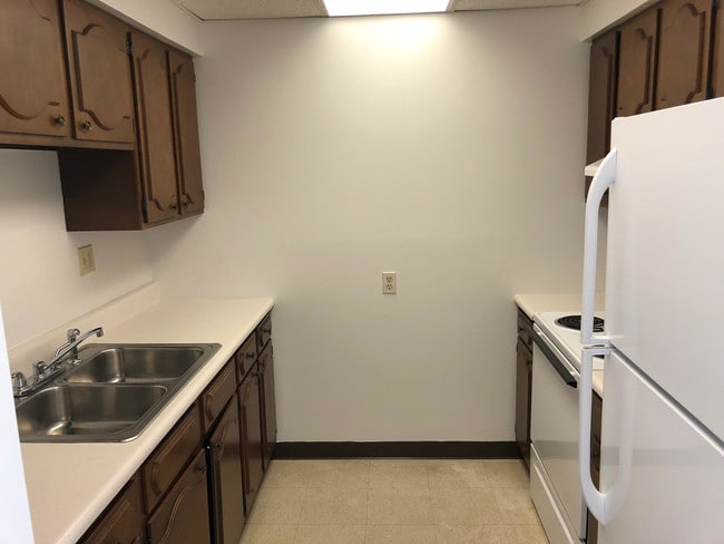 Photo - 575 Cambridge Ave Unit 523