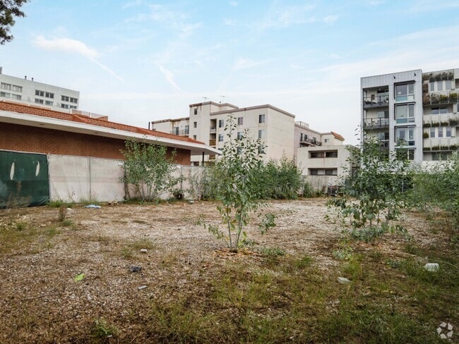 November 2022 - 501 Broadway