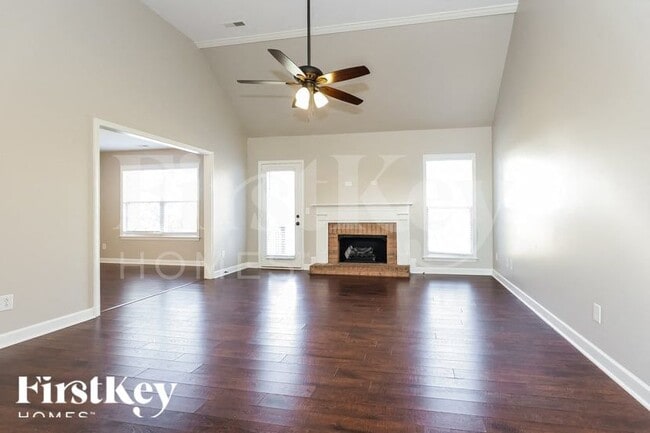 Photo - 2260 Dewey Dr