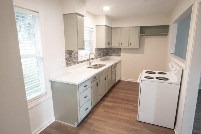 55 Elm Ct