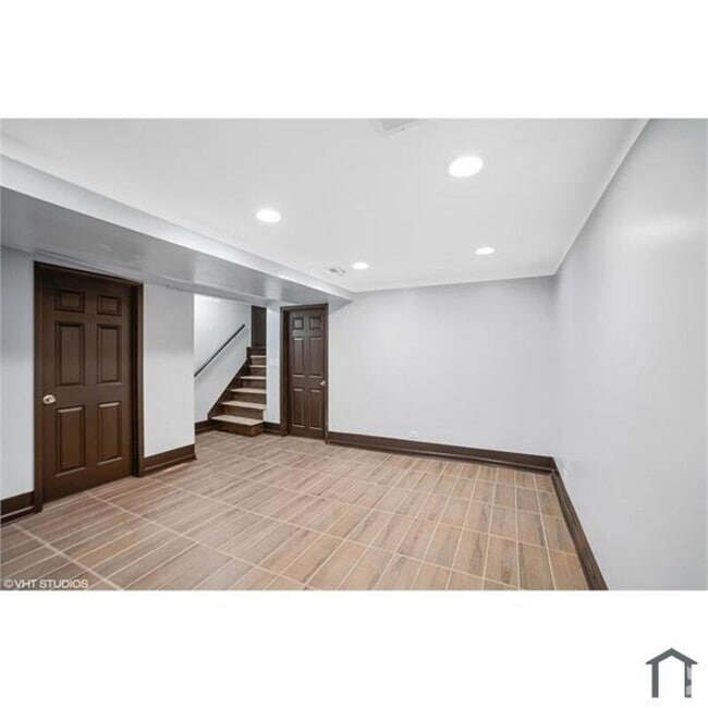 Building Photo - 8209 S Marshfield Ave Unit G Rental