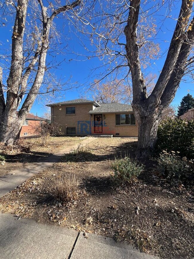 Photo - 2564 S Yates St