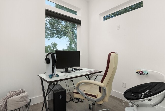 Photo - 500 Schweikhardt St