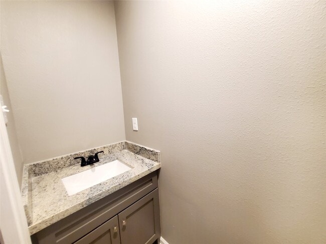 Photo - 2203 N Winfree St