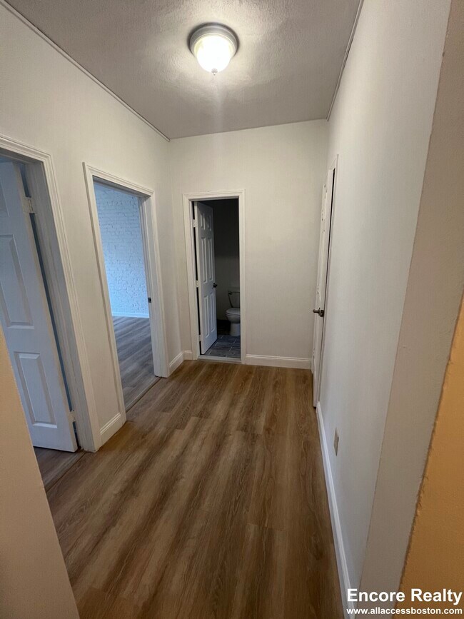 Photo - 111 Norway St Unidad 307