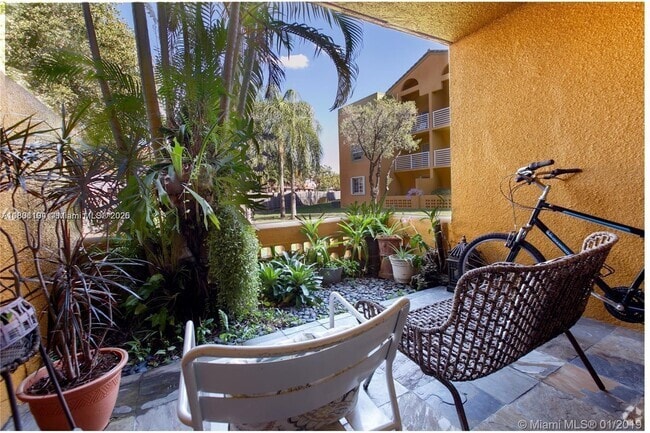 Building Photo - 9731 Fontainebleau Blvd Unit F110 Rental