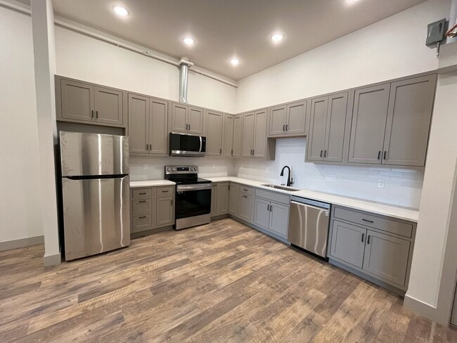 Photo - 12 E Main St Unit 202