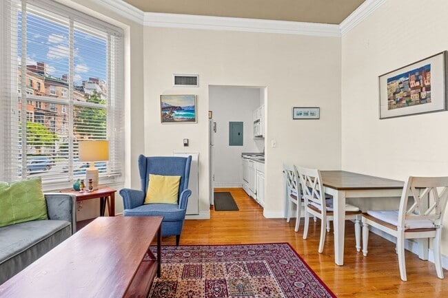 Building Photo - 4 Charlesgate E Unit 104