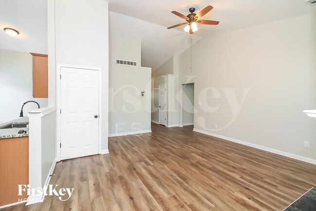 Photo - 173 Elderberry Point