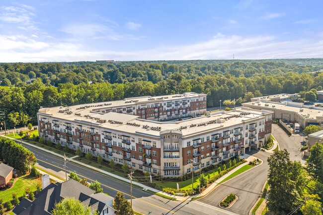 Aerial view of Hawthorne at Friendly in Greensboro, NC - Hawthorne at Friendly Apartments