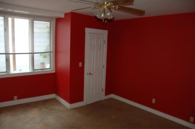 Photo - 3 W Hollister St Unidad 1