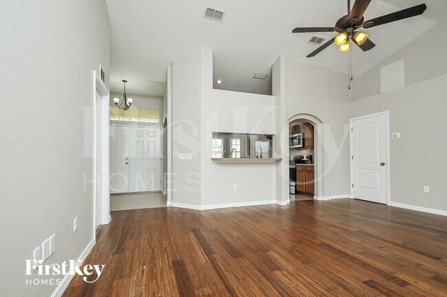 Photo - 5203 Ashwood Dr