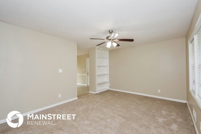 464 Pinecrest Dr