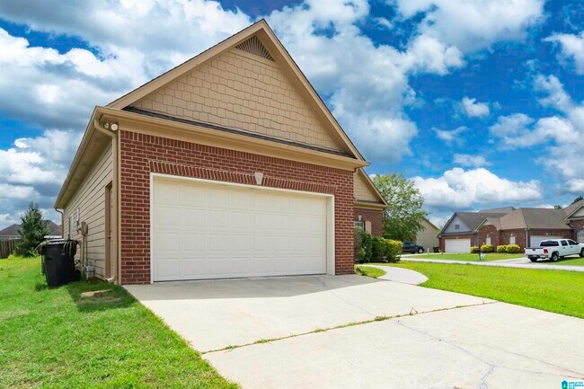 Photo - 800 Waterford Cir Casa