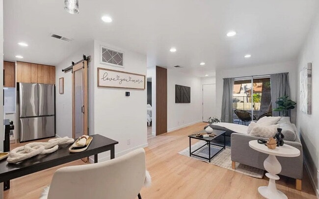 Building Photo - If you want the nicest unit on the market ... Rental