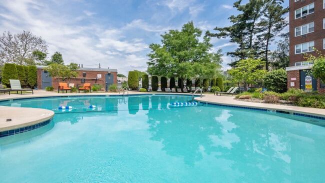 205 Walden St Unit 2D