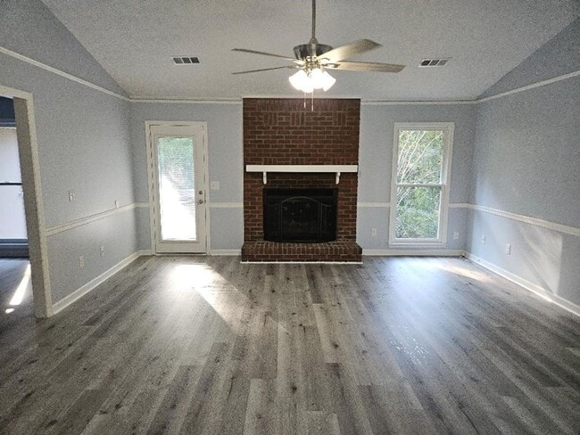 Photo - FOR RENT in NORTH COLUMBUS - Double Churches Area - Available Now!