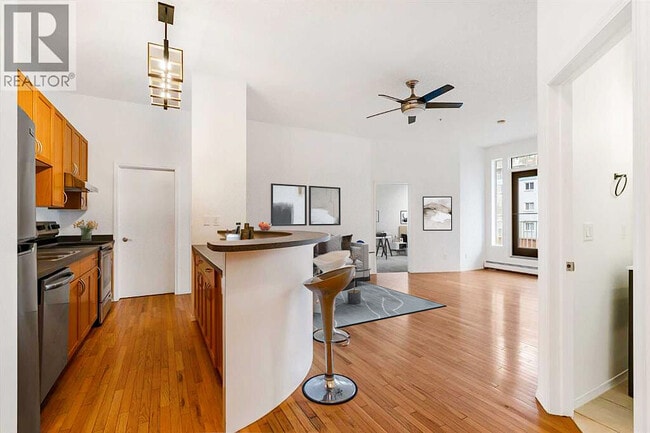 Photo - 1410 2 St SW Unit Coronation Place