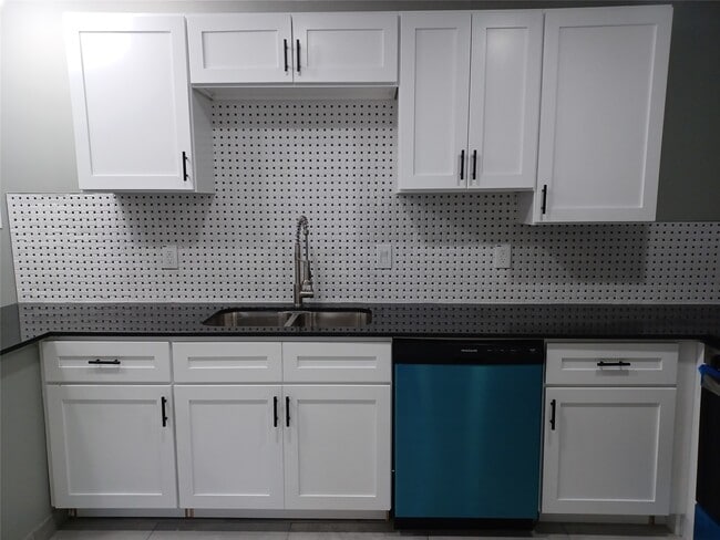 Building Photo - 23054 Banquo Dr Rental
