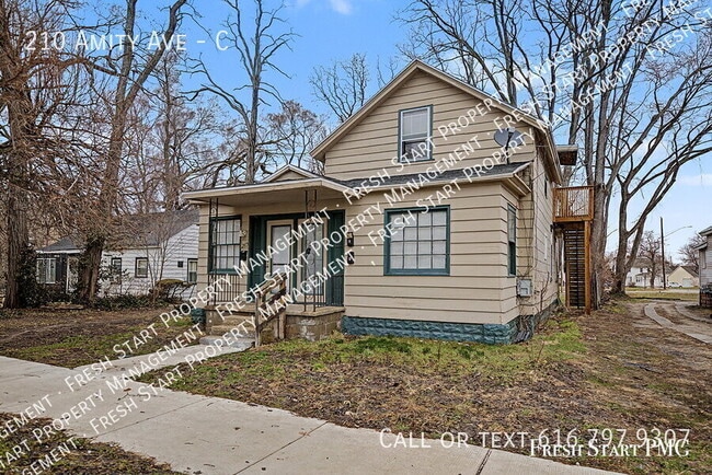 Photo - 210 Amity Ave Unidad C