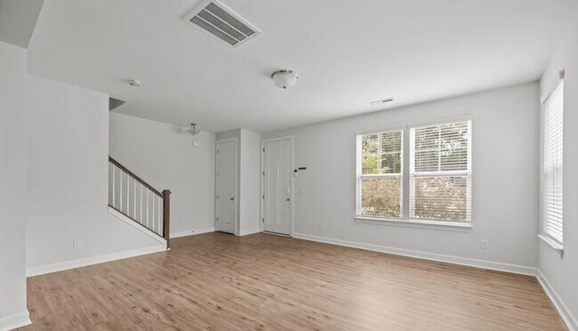 Photo - 2821 Shamrock Dr