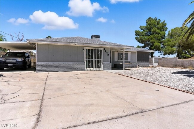 Building Photo - 4272 E Russell Rd Rental